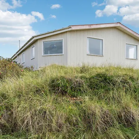 Gorgeous In With House A Panoramic View *